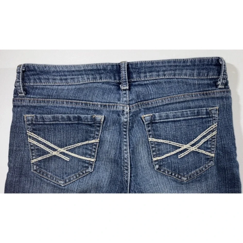 Aeropostale Women's Bermuda Shorts Blue Denim size 5/6 Embroidered pockets
